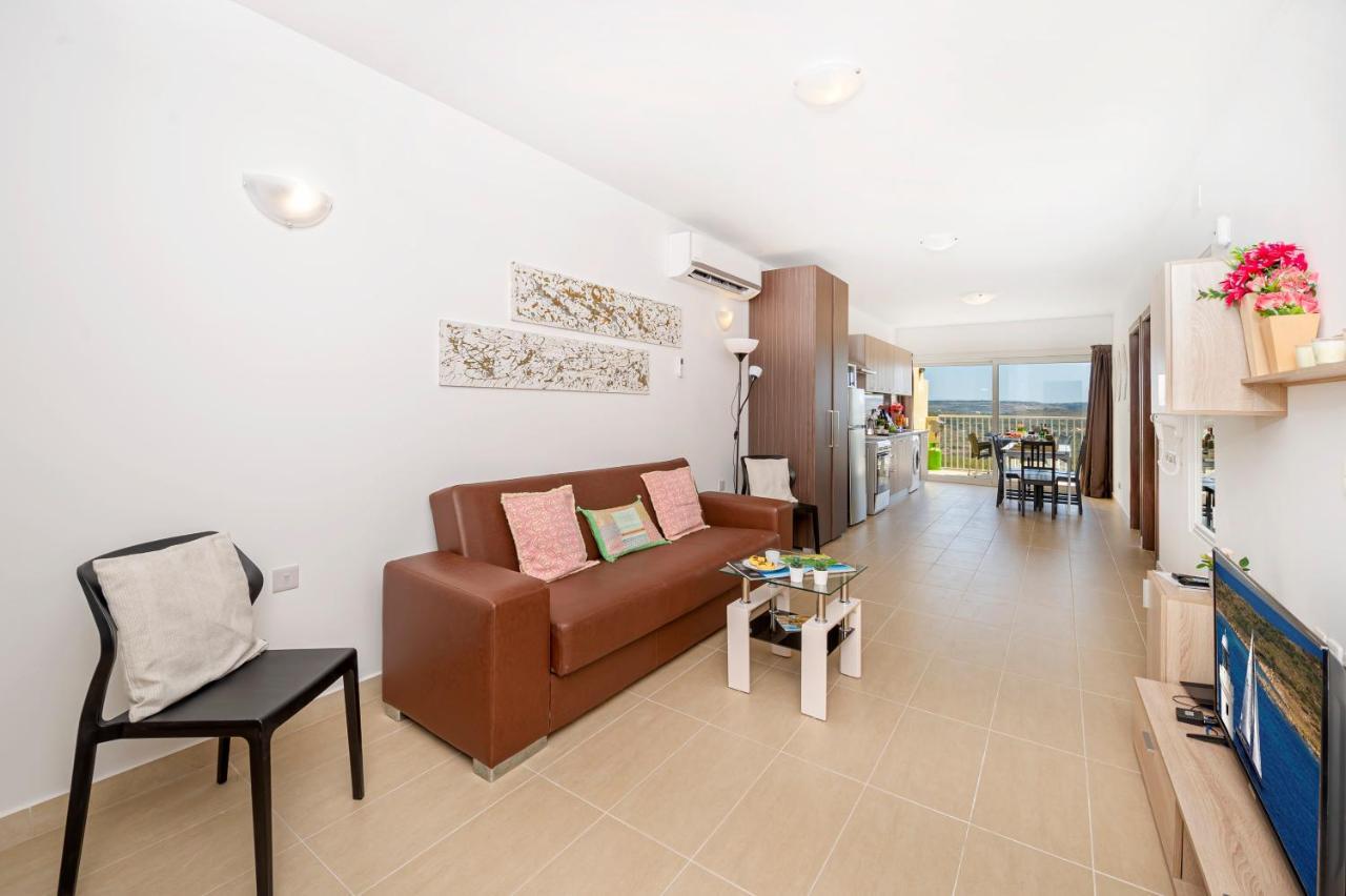 Summer Breeze Apartment With Terrace With Panoramic Views - By Getawaysmalta Mellieħa Екстериор снимка